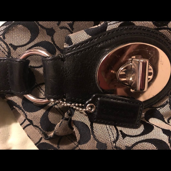 Coach shoulder hobo purse - Picture 5 of 8